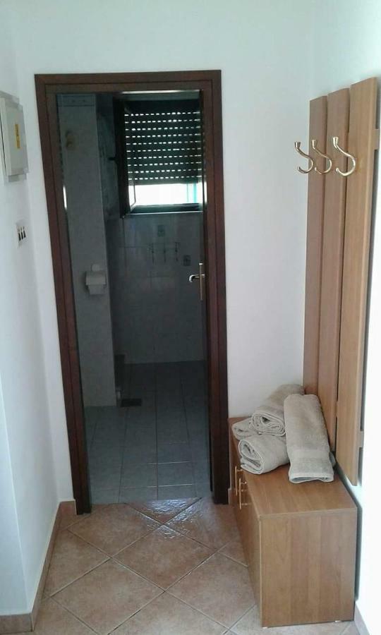Apartment Tijano Krnica Exterior photo